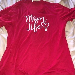 MOM life TEE. NWOT